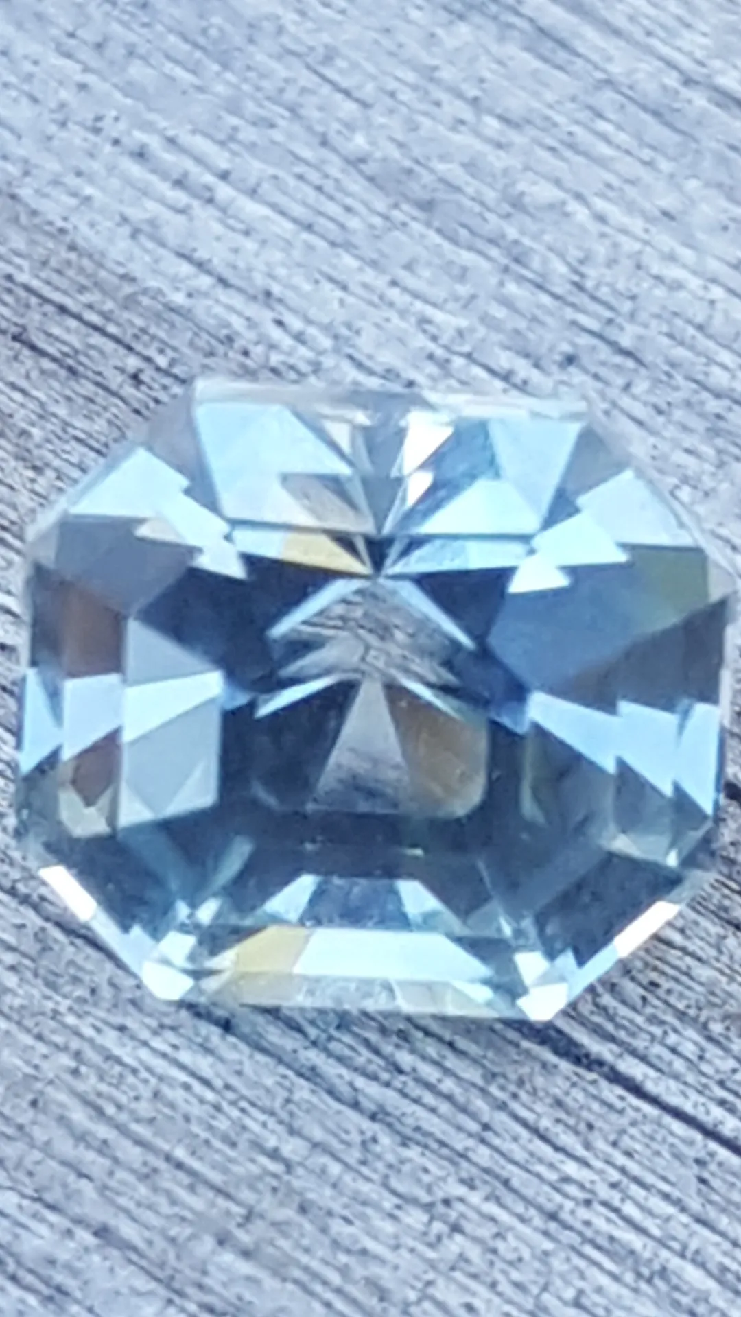 1.04ct ICE BLUE ASCHER CUT MONTANA SAPPHIRE