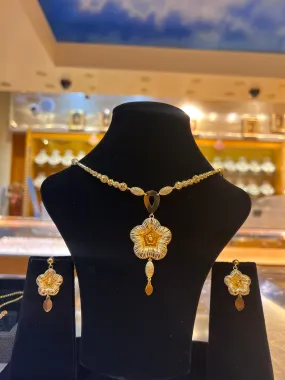 21k Solid Gold Simple Floral Necklace Set p2930