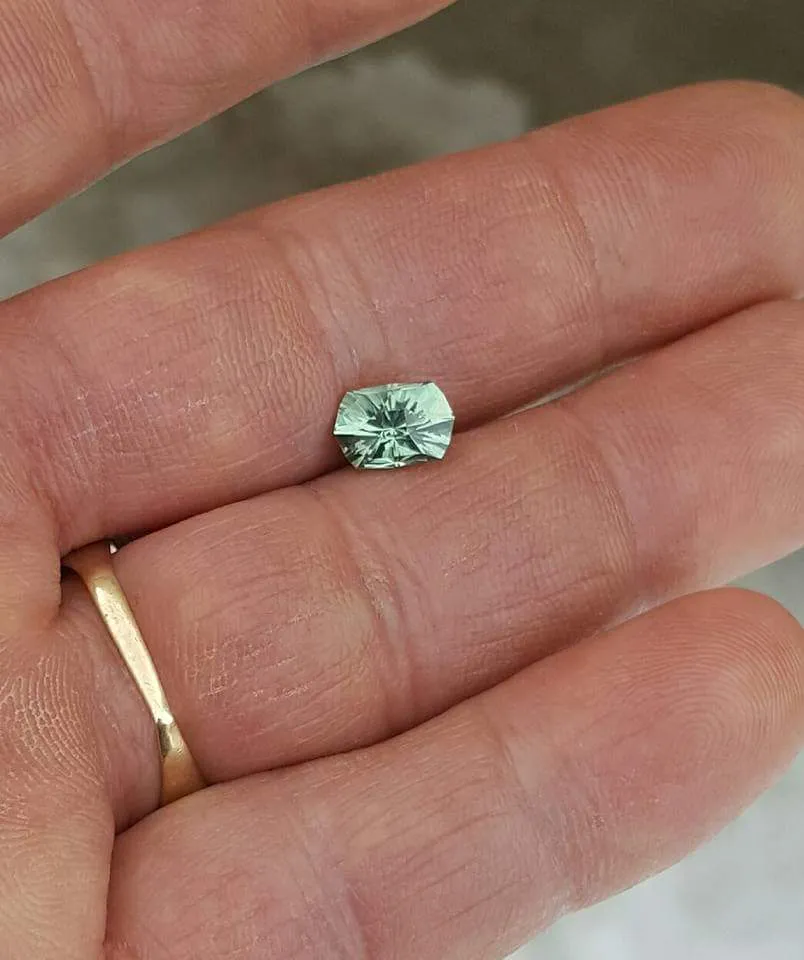 2.39ct INCREDIBLE MONTANA SAPPHIRE EXCELLENTLY CUT BY MIKE SOEBBING