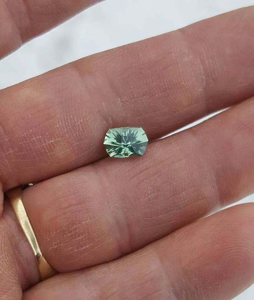 2.39ct INCREDIBLE MONTANA SAPPHIRE EXCELLENTLY CUT BY MIKE SOEBBING