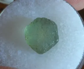 5.62cts. PERFECT SIX SIDED LEAF GREEN MONTANA SAPPHIRE CRYSTAL