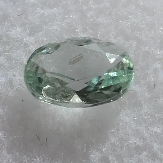 .85ct. BEAUTIFUL LIGHT GREEN NATURAL MONTANA SAPPHIRE