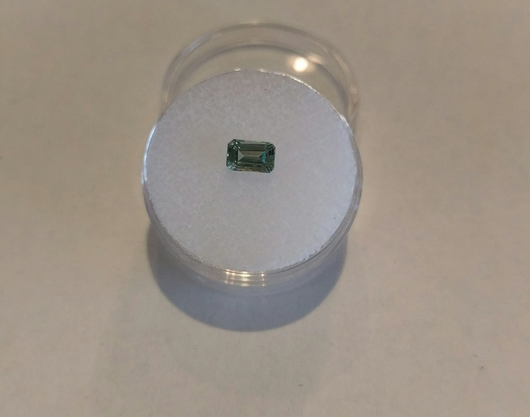 .87ct BEAUTIFUL GREEN MONTANA SAPPHIRE