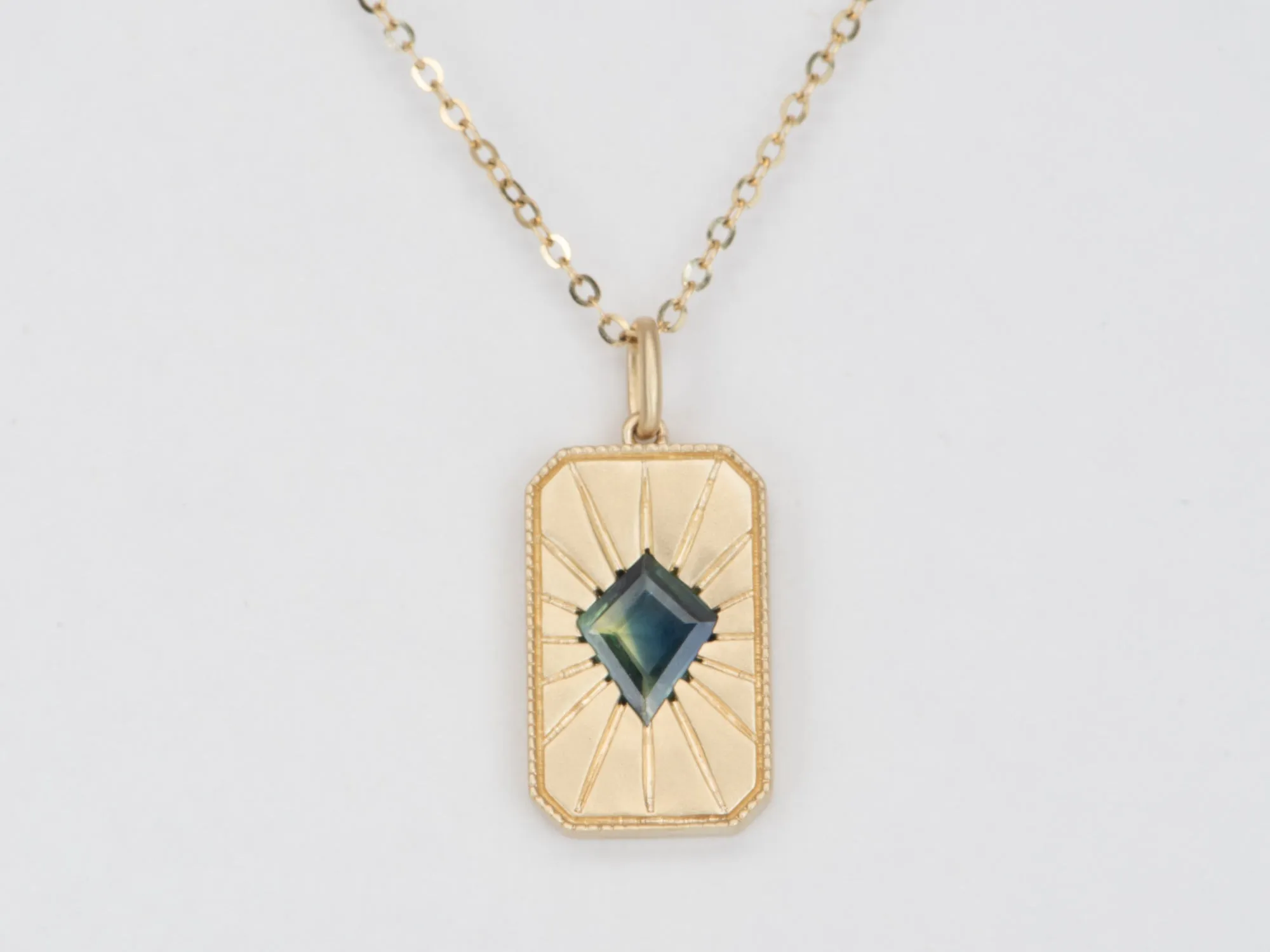 Australian Sapphire Rays Charm 14K Gold R4469