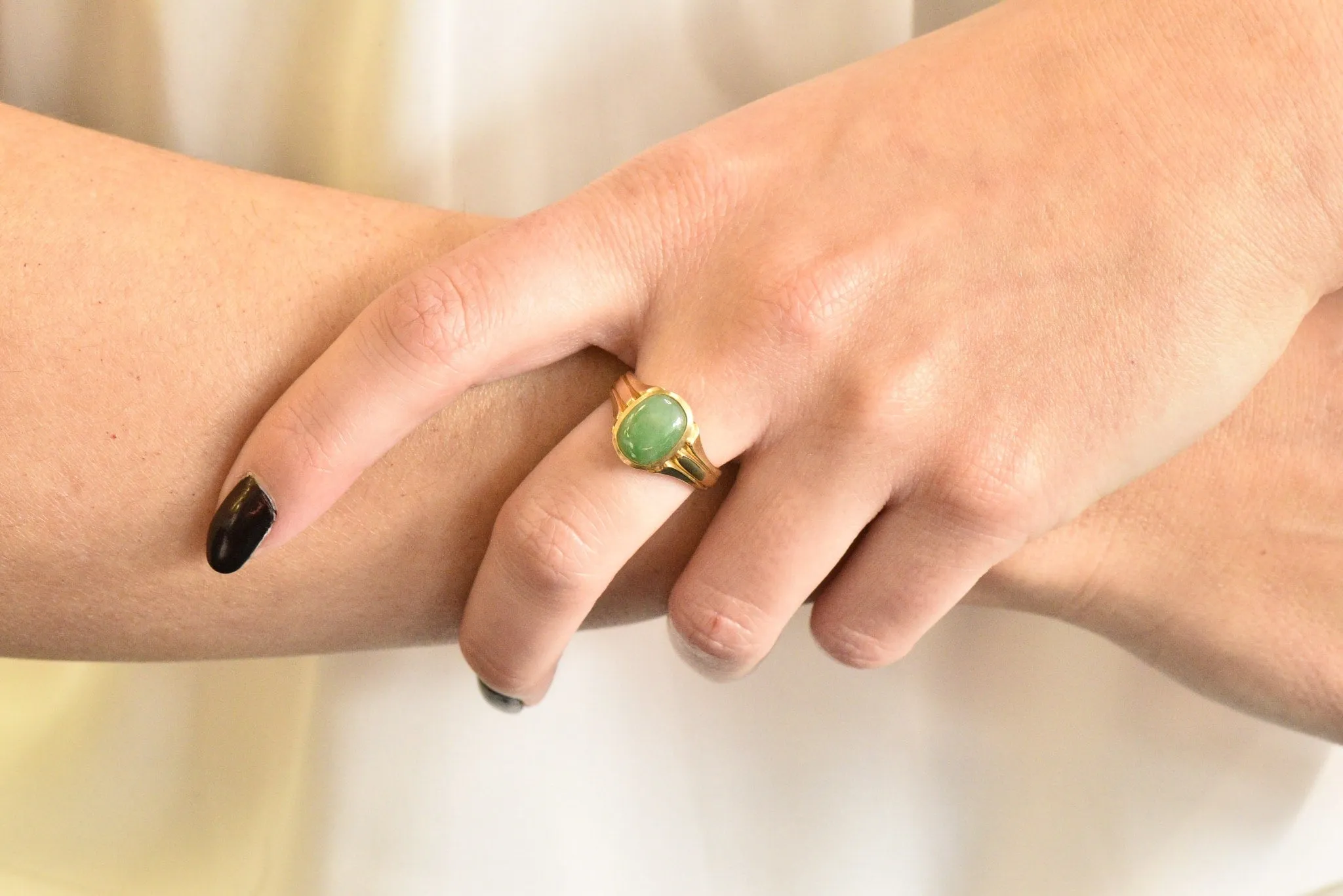 D & F Victorian Jadeite Jade 18 Karat Gold Unisex Ring GIA