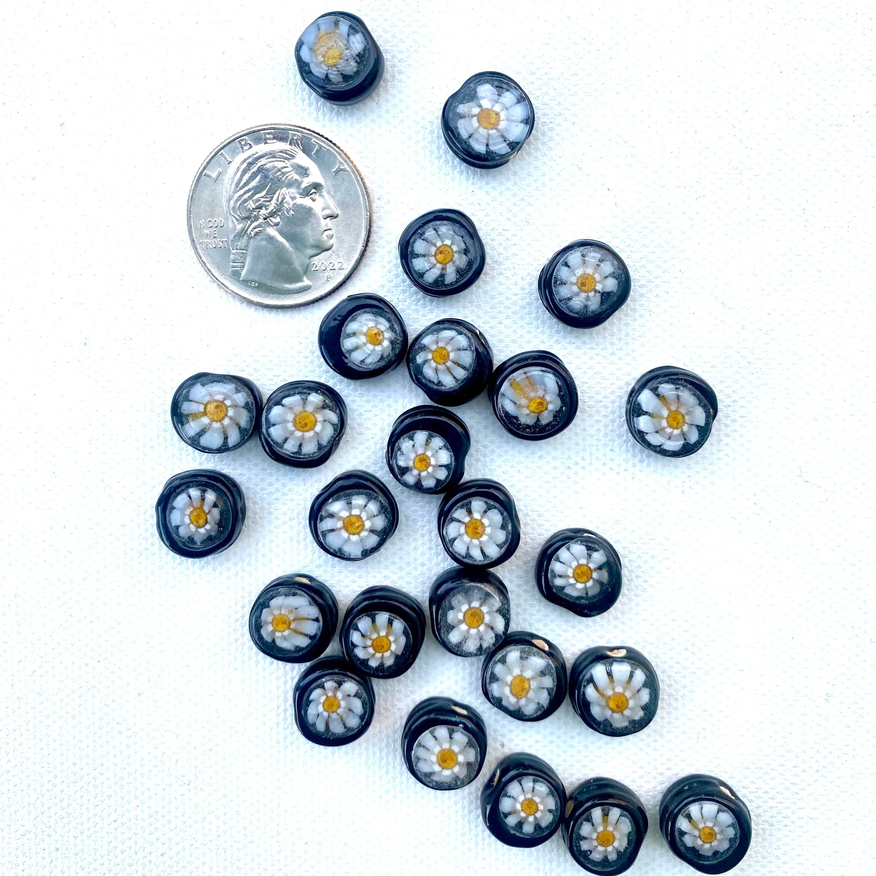 Daisy Glass Beads - 25pcs