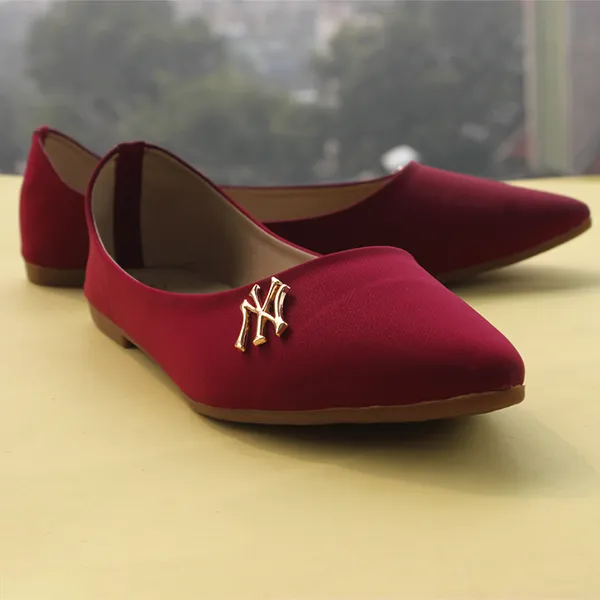 Maroon Casual Pumps for women.