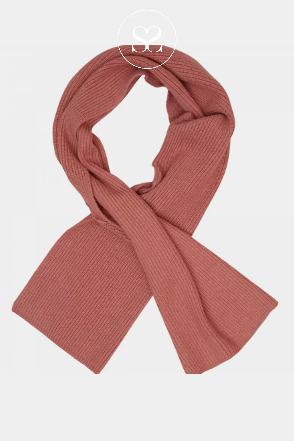 MOSS COPENHAGEN - GALINE RACHELLE DARK PINK (MINERAL RED)WOMEN'S SCARF