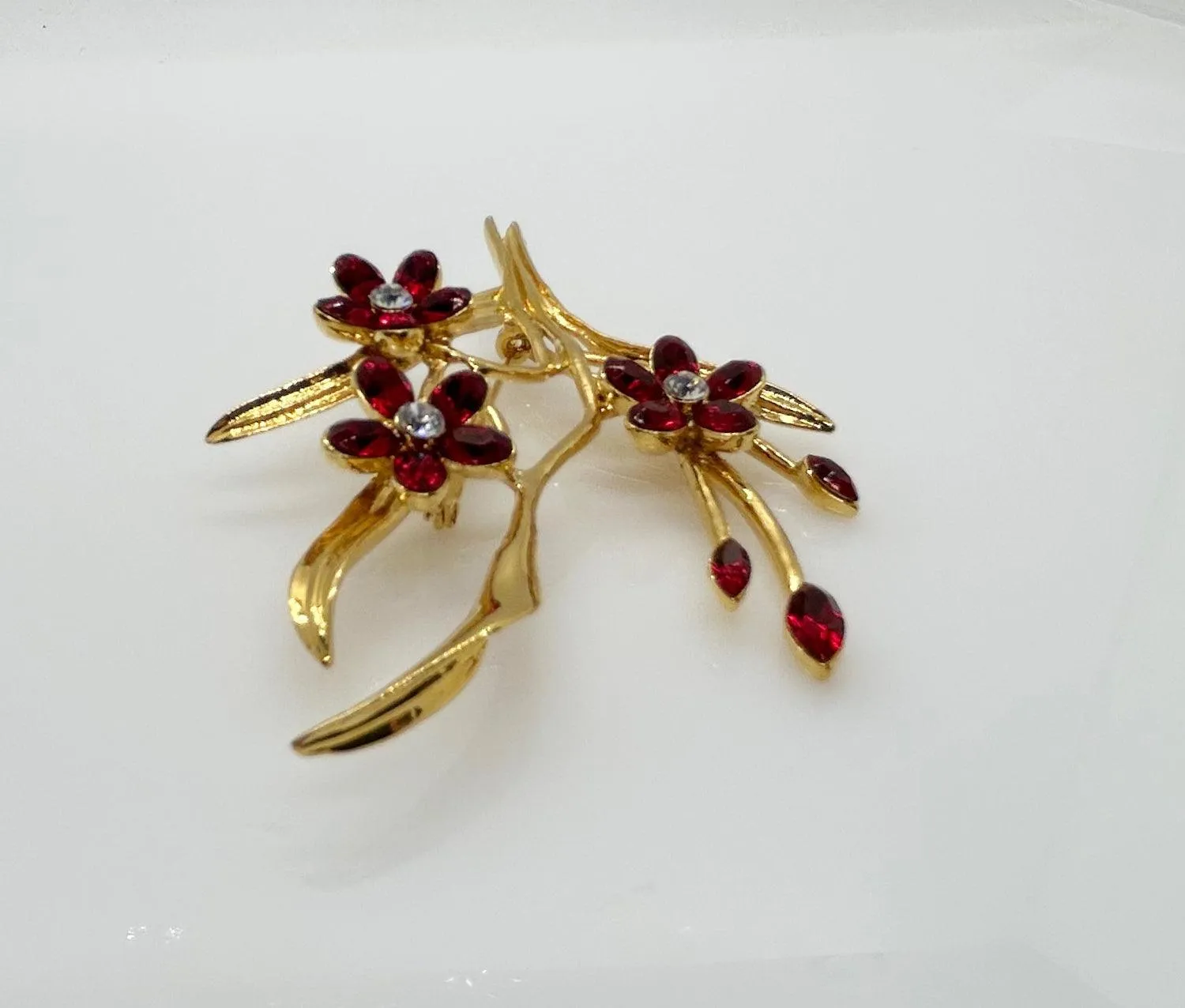 Sinuous Floral Red Stone Vintage Brooch