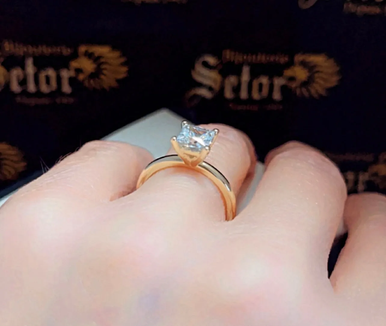 Solitaire ring