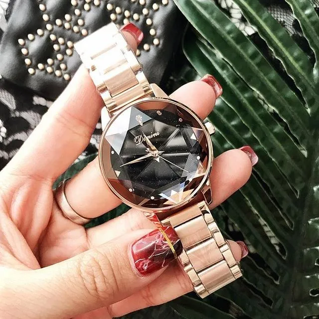 Women's Luxury Crystal Rose Gold Ladies Fashion Quartz Watch